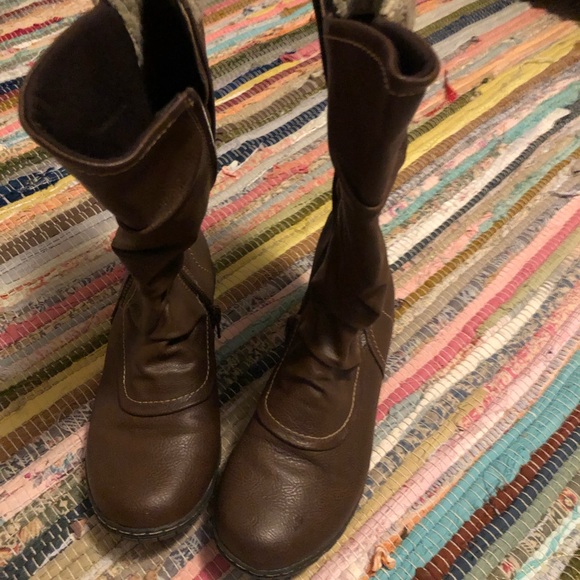 Fur lined calf high boots - Picture 10 of 14